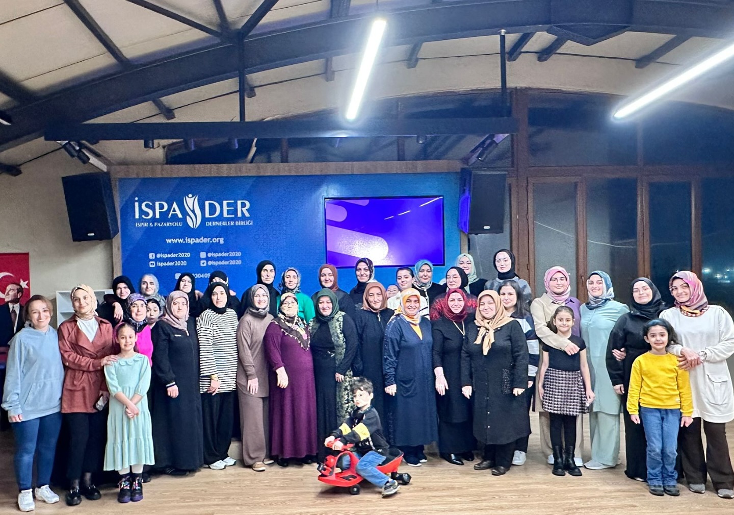 “NENE HATUNLAR BULUŞTU.”