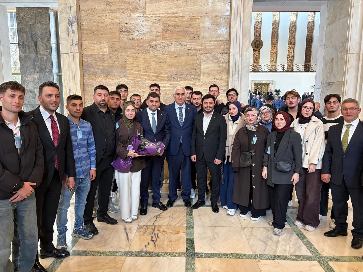  İstanbul Milletvekili Yahya Çelik’in davetiyle Türkiye Büyük Millet Meclisi’ni ziyaret ettik