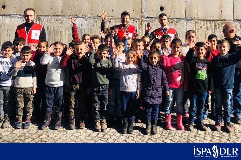 Genç Kızılay İSPİR’de