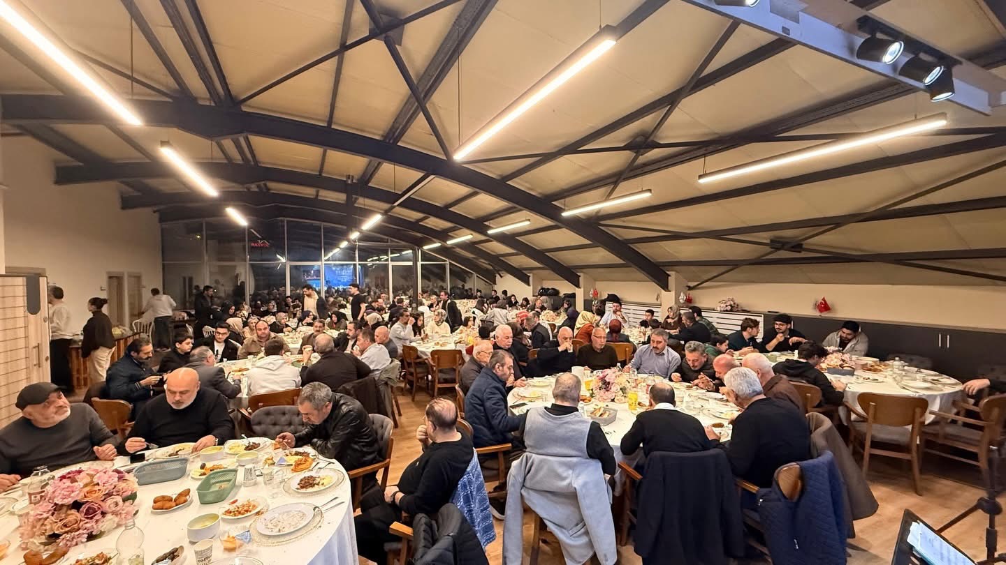 Gençlerimiz, İSPADER ailesi ile Ramazan’ın bereketinde bir araya geldi.