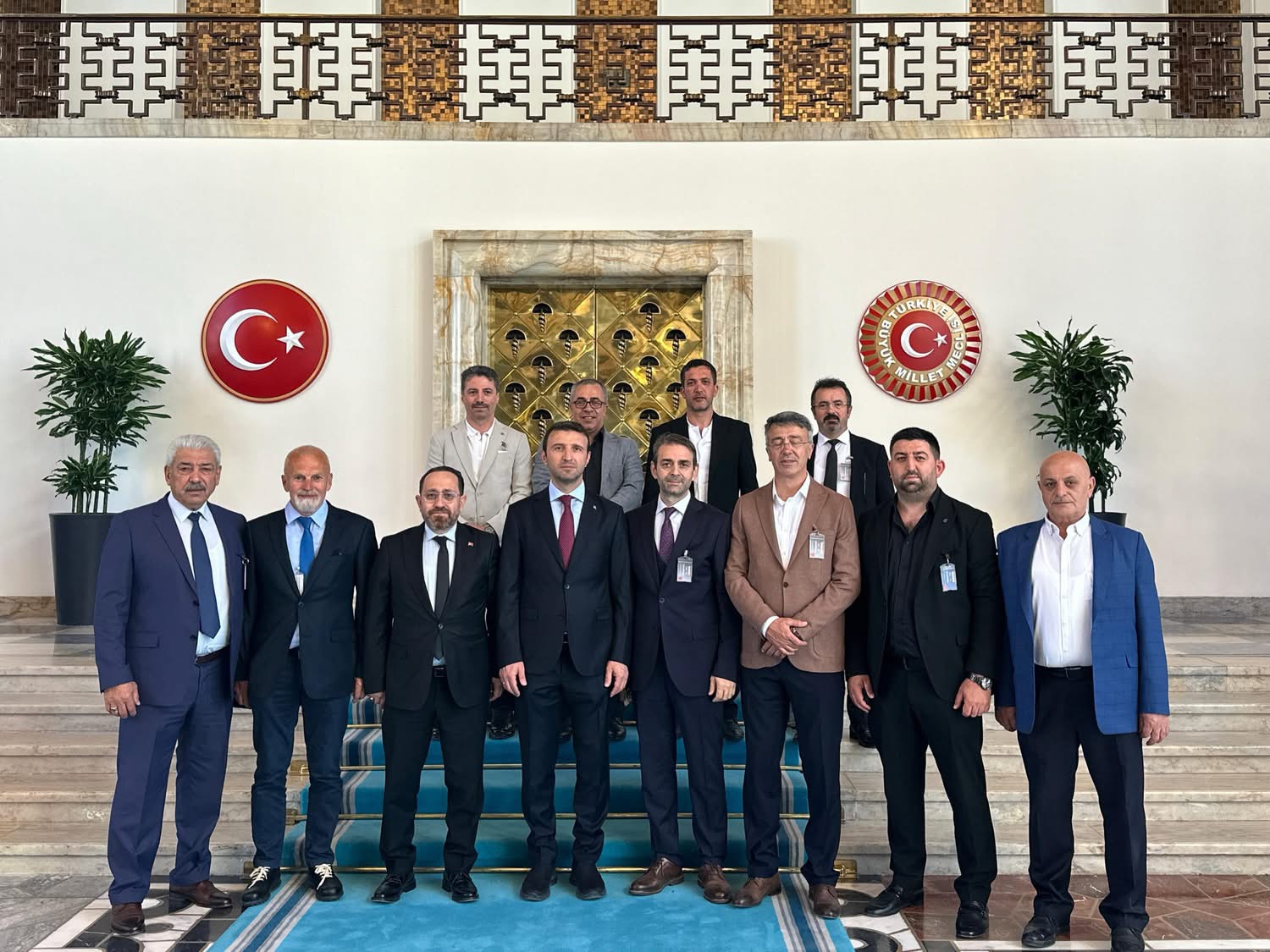 Kıymetli Hemşehrimiz Ankara Milletvekili Sayın Orhan YEGİN’i Gazi Meclisimizdeki makamında ziyaret ettik. 