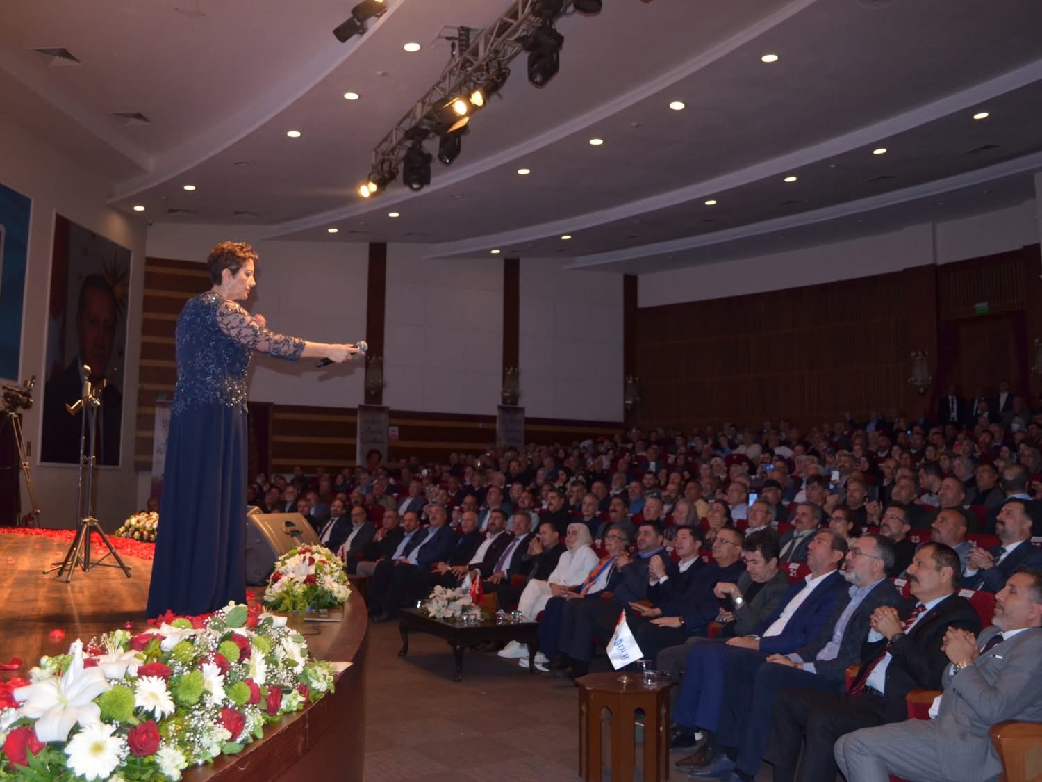 İSPADER’İMİZİN “AYSUN GÜLTEKİN ÖZEL” PROGRAMINDA COŞKU SALONA SIĞMADI…